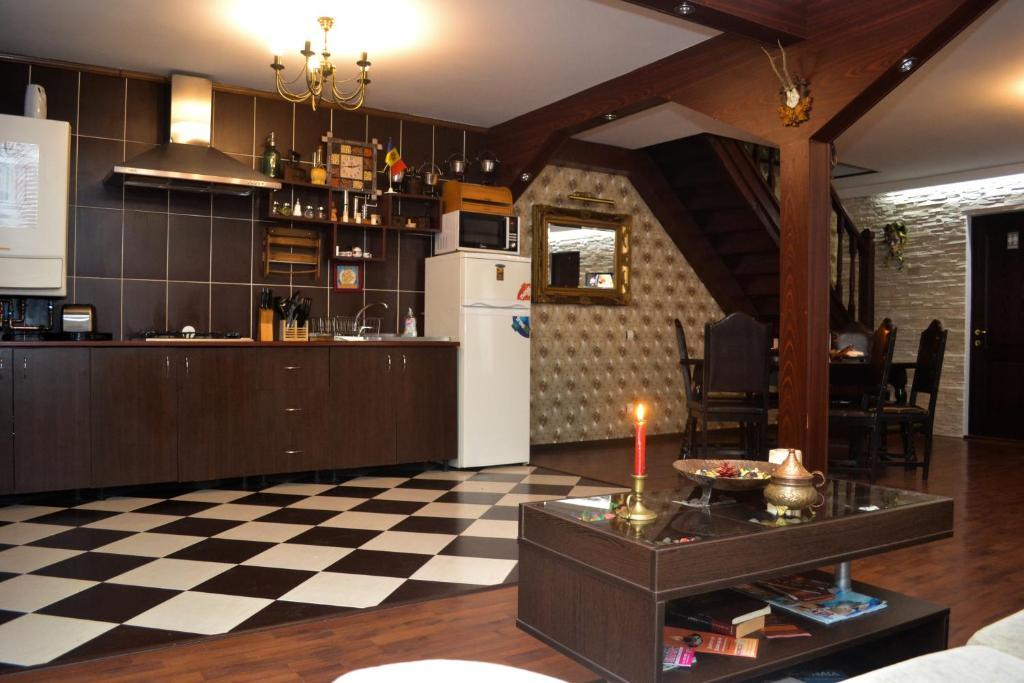 Pension Casa Wenge Сіная Екстер'єр фото