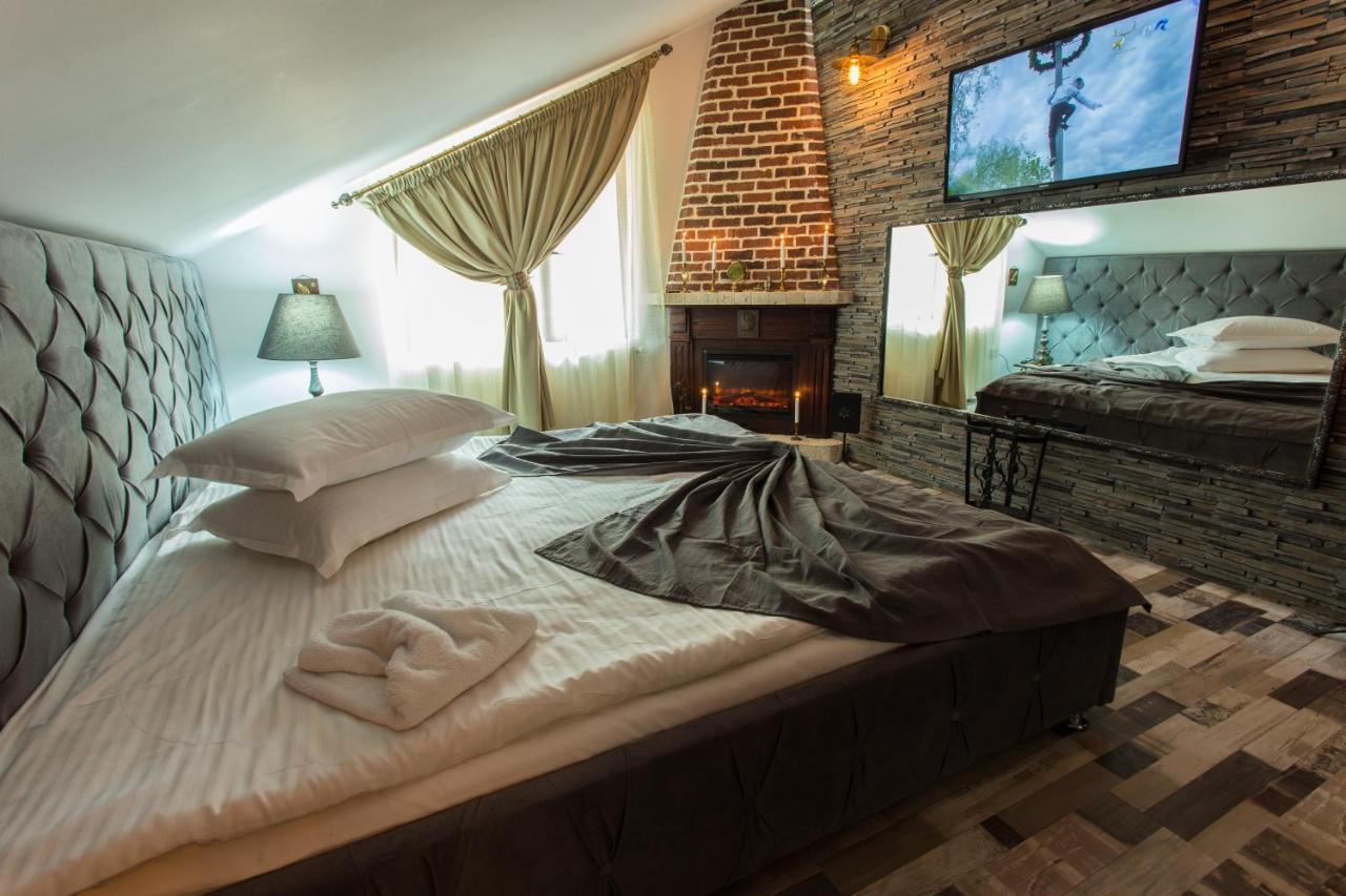 Pension Casa Wenge Сіная Екстер'єр фото