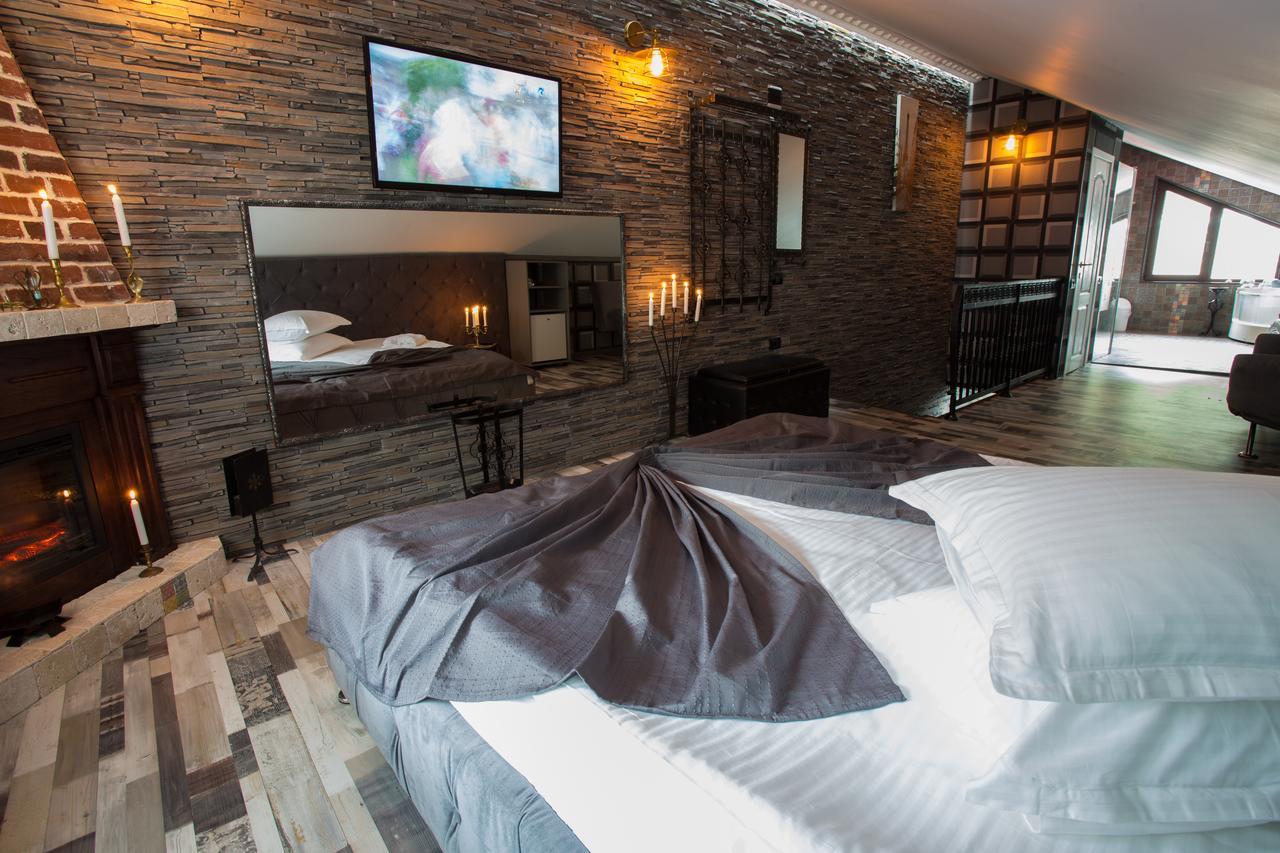 Pension Casa Wenge Сіная Екстер'єр фото