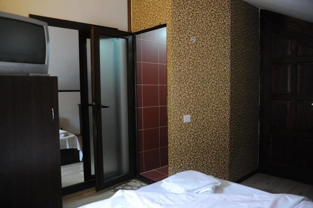 Pension Casa Wenge Сіная Екстер'єр фото