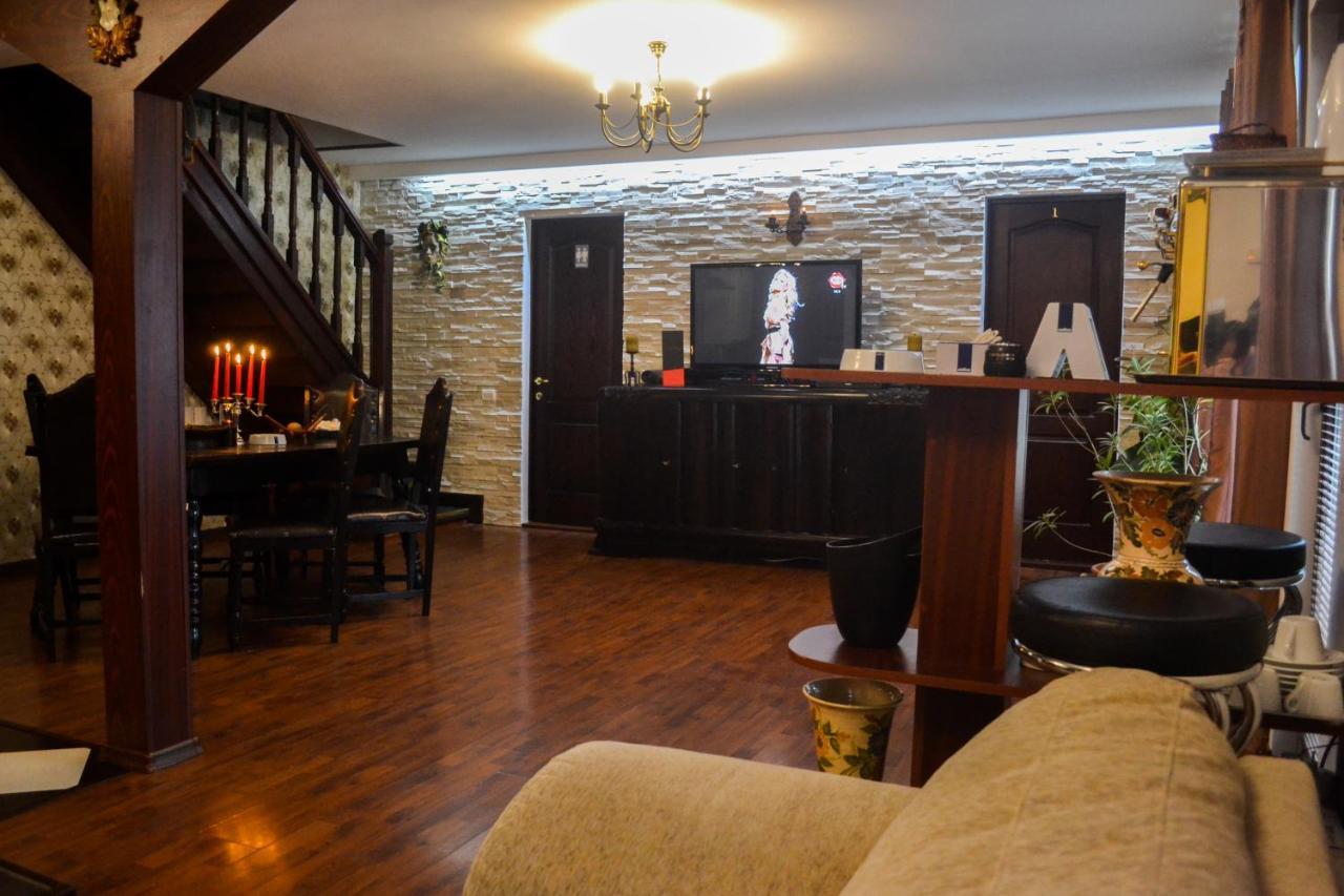 Pension Casa Wenge Сіная Екстер'єр фото